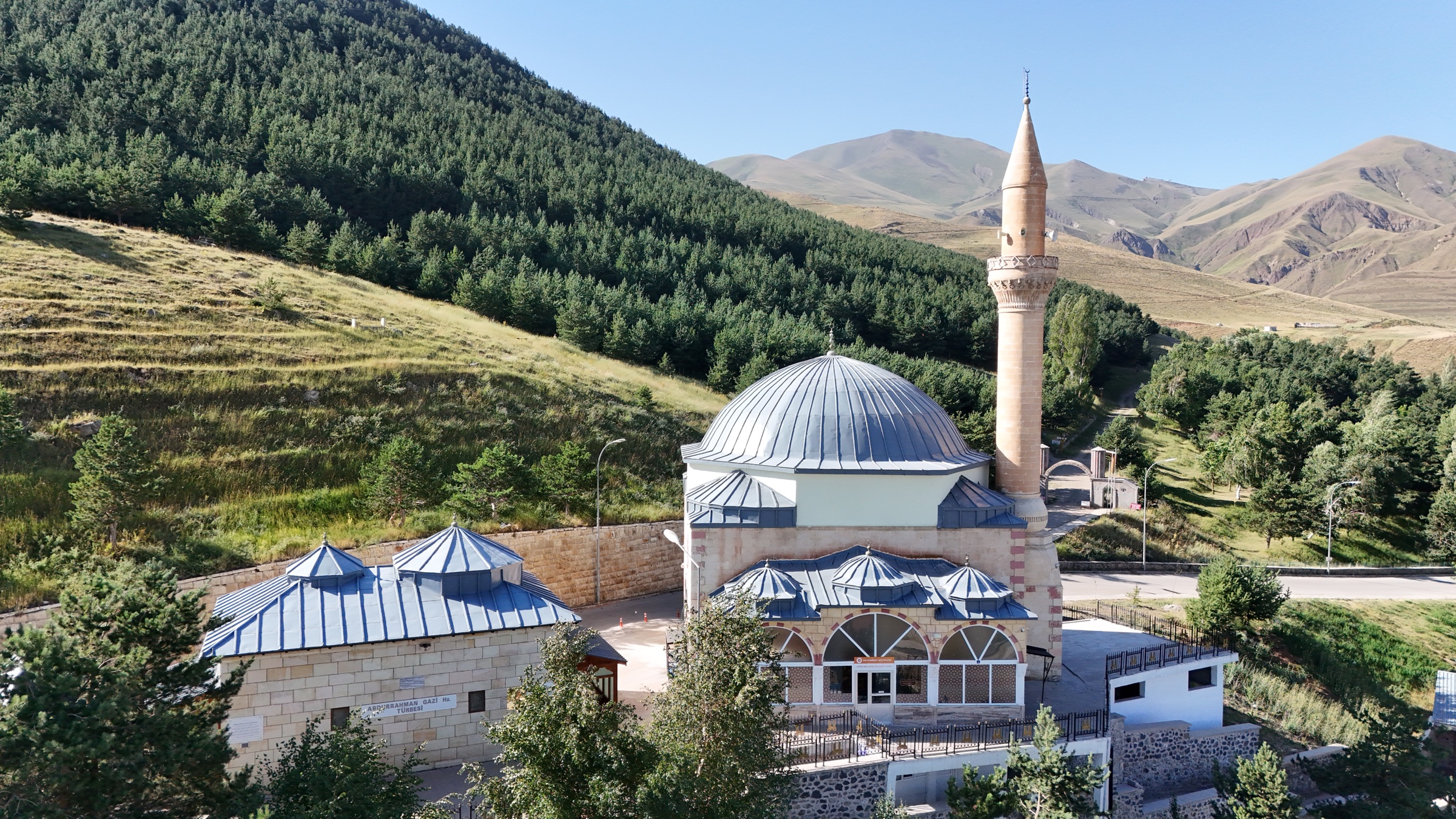 Abdurrahman Gazi Türbesi